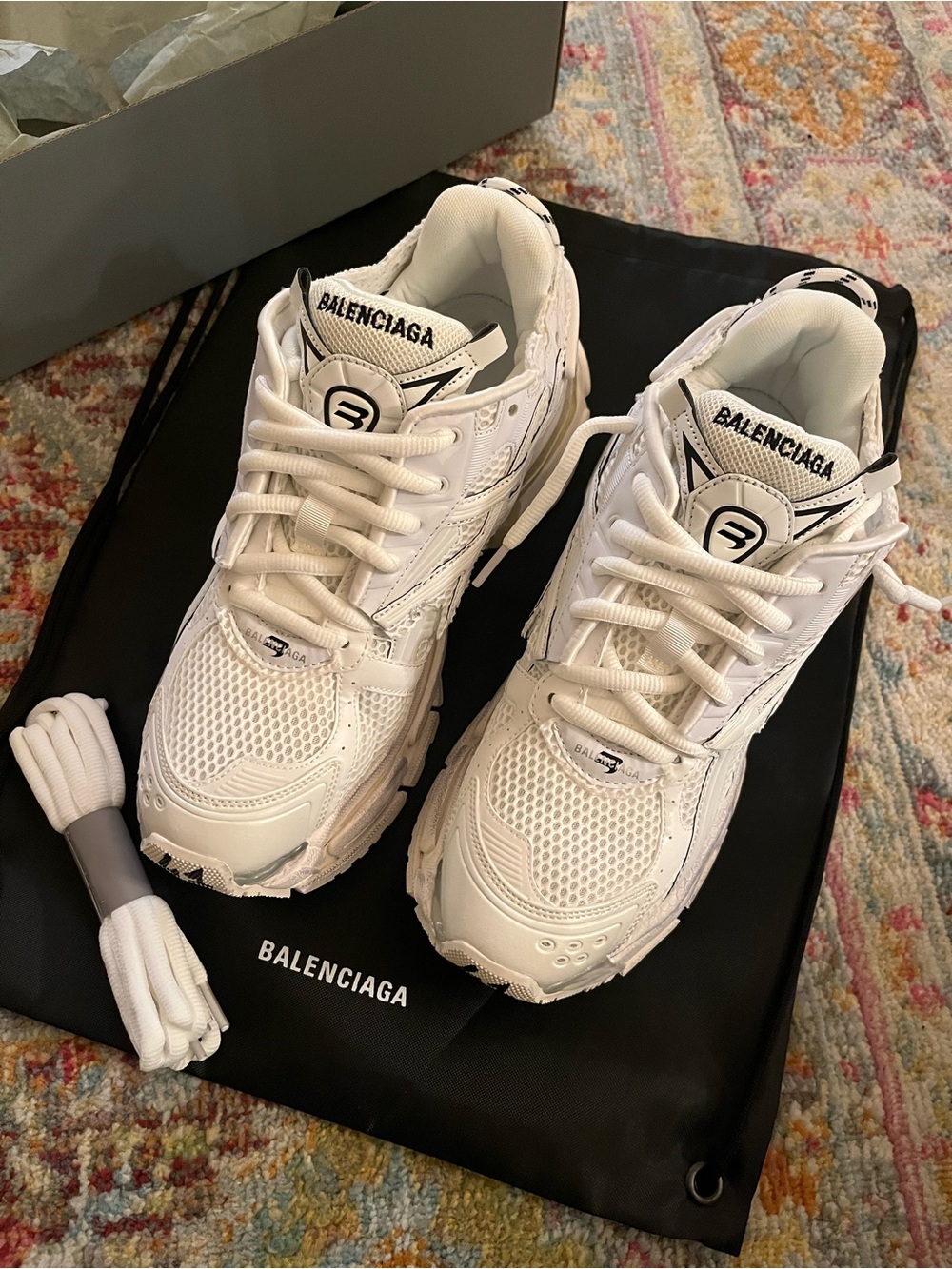 Balenciaga Runners White - Picture 2 of 7